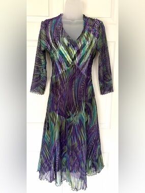 Komarov Part Dress Midi 3/4 Sleeve Charmeuse Dress Purple Green size Small